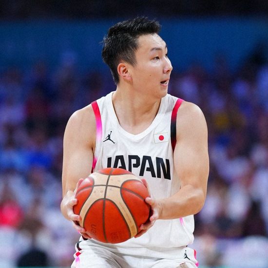 Tominaga's Three-Point Drought Sees Men's Basketball Crumble