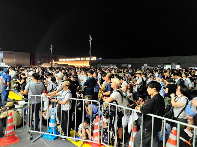 Crowd Chaos: Post-Expo Pandemonium at Railway Stations