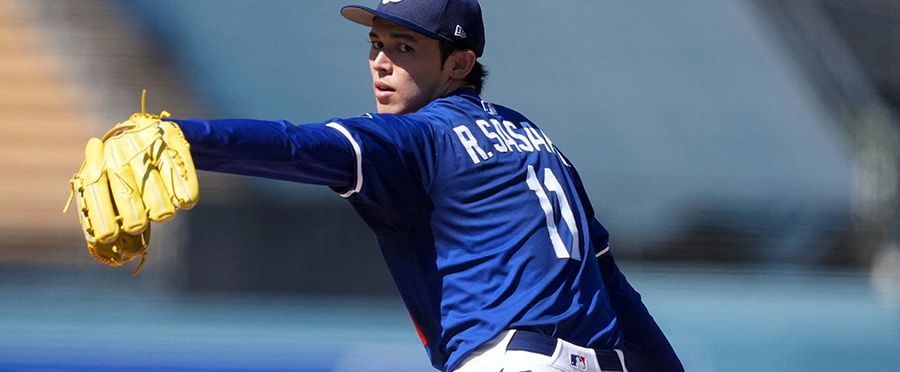 Japan's Baseball Hero Returns to Pitch, Exits Early in 3rd Inning