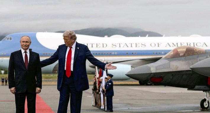 US President Extends unusual courtesies to Putin