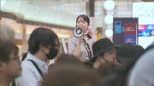 Rush Hour Mania: The Closing Day of Obon Holiday Sees Endless Lines of Homeward-Bound Traffic