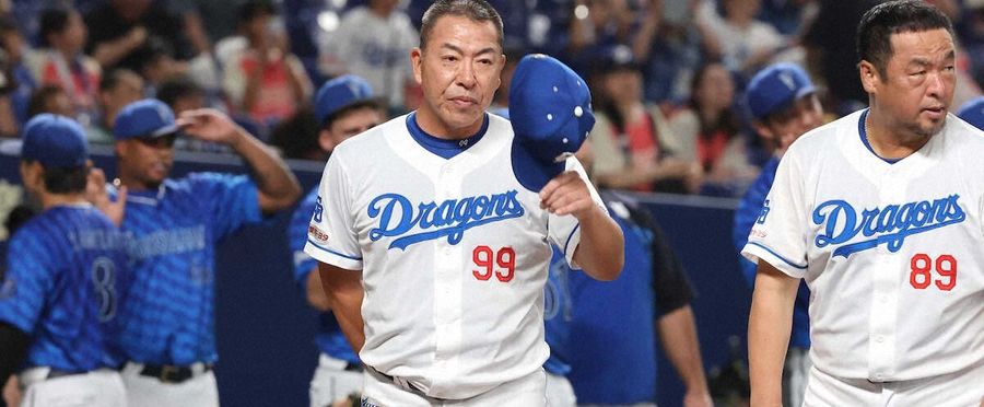 Dragon Strategizing Against Fujinami: No Injuries Wanted on the Battlefield!