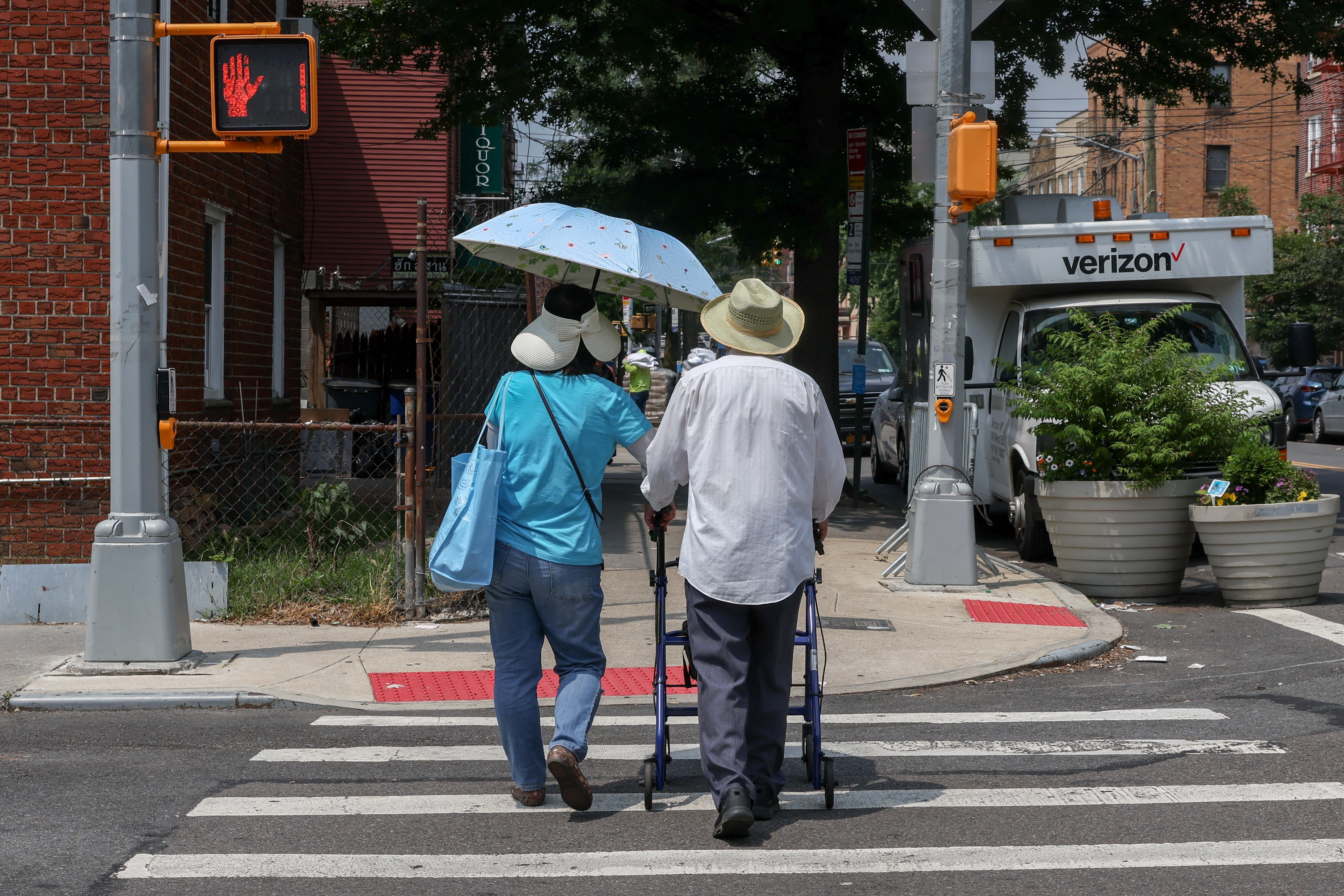 Intense Heatwave Continues to Swelter Japan's Urban Areas: Take Caution!