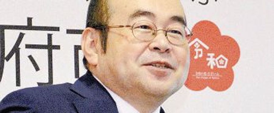 Dazaifu City's Mayor Takes Showbiz Turn, Sets Sights on M-1 Comedy Contest