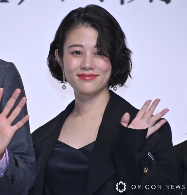 Mitsuki Takahata Makes First Public Appearance since Pregnancy Announcement