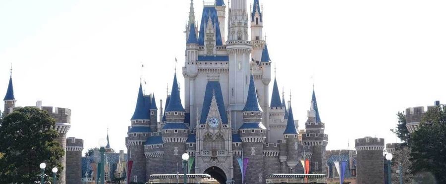 Underwear Disneyland" Sparks Debate: An Insight into Its Administration's Stance