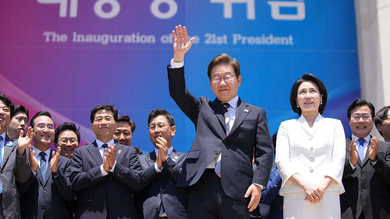 India's Prime Minister Pledges to Enhance Defense Cooperation with Japan