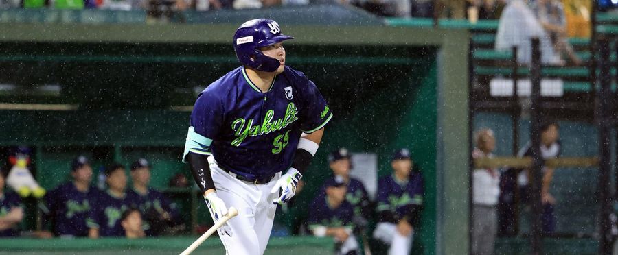 Yakult's Murakami Shocks with Grand Slam Wonder!