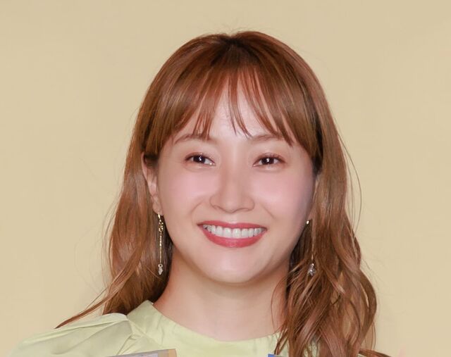 Behind the Crown of Japan's 'Queen of Mom Celebrities' - Miki Fujimoto