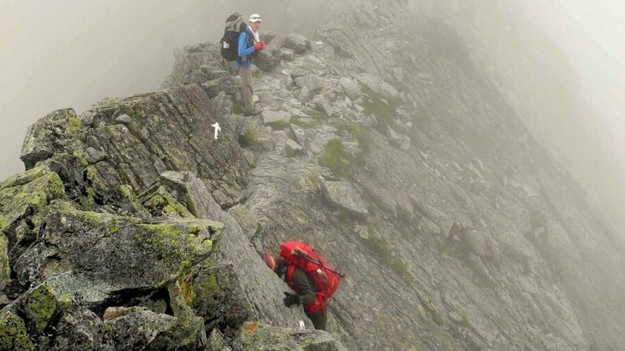 Daring Climbs Spark Concerns over Social Media Spectacle
