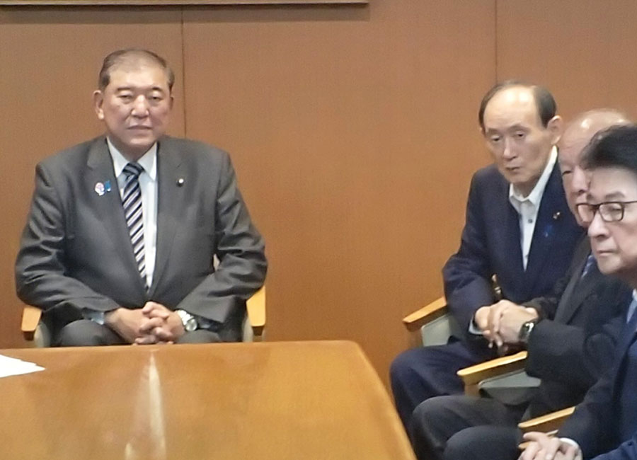 Anger Over Dissolution Plan: Suga Expresses His Ire Directly to the Prime Minister