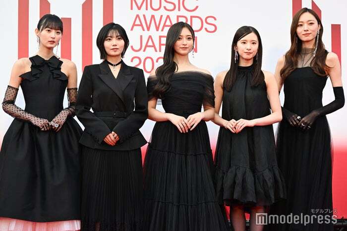 Nogizaka46 Sparks Awareness Campaign on Commemorative Flower Circularity