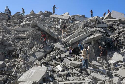 Unrest Unfolds: Israel Launches Intensive Bombardment on Gaza City