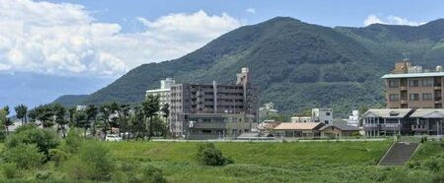 China's Capital Turns Savior for Fading Japanese Hot Springs