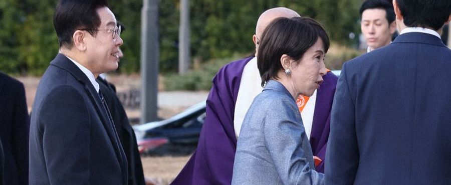 Japan-Korea Leadership: Harmony amidst History at Nara's Todai-ji Temple