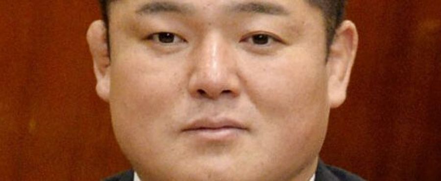 Fall from Grace: Former Sumo Stablemaster Found Guilty of Inauthentic Insignia Use