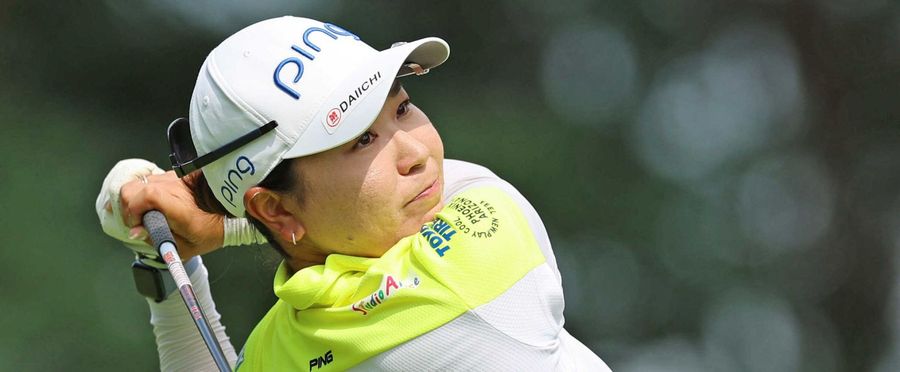 Women's Golf Star, Higa Mamiko, Aces Real Estate Exam!