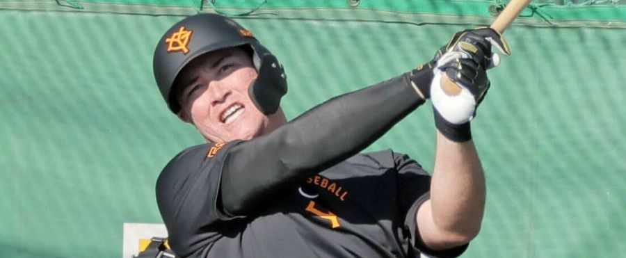 Richard's Light Swings Ignite Back-to-Back Home Runs!