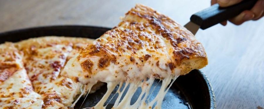 Pizza Hut Waves Goodbye to 250 Outlets Across the US