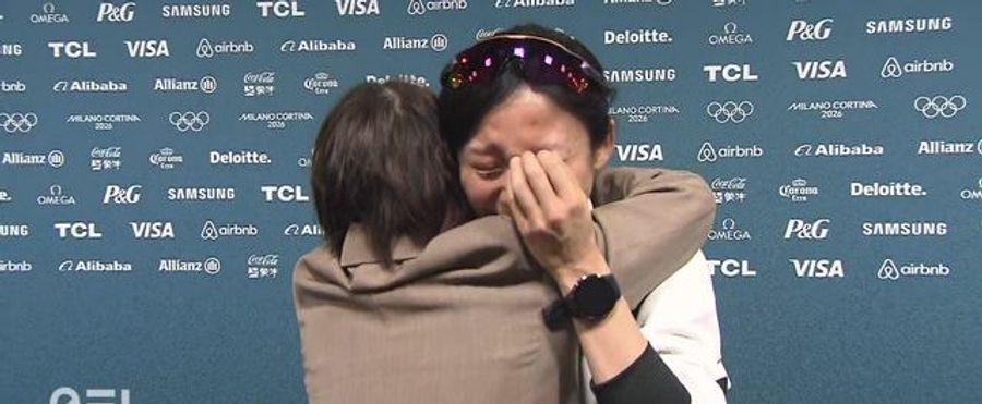 Miho Takagi in Gripping 6th Place Finish: Sister's Hug Brings Tears Once Again