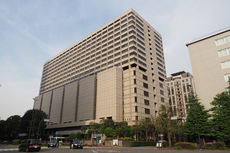 Celebrity Miyazaki Reika Admits to Hefty Tax Evasion of 150 Million Yen