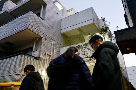 Woman-safe After Stabbing Incident, Male Perpetrator Apprehended