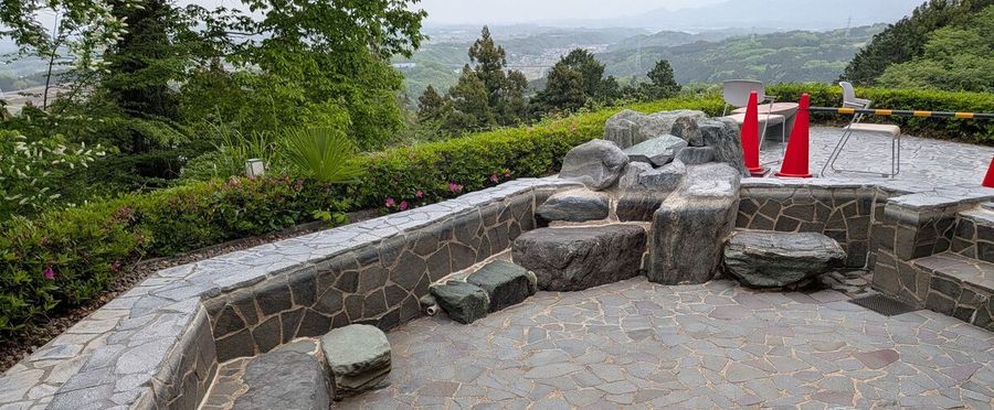 Drought Hits Tourism Hotspots: Businesses Besieged with Anxiety