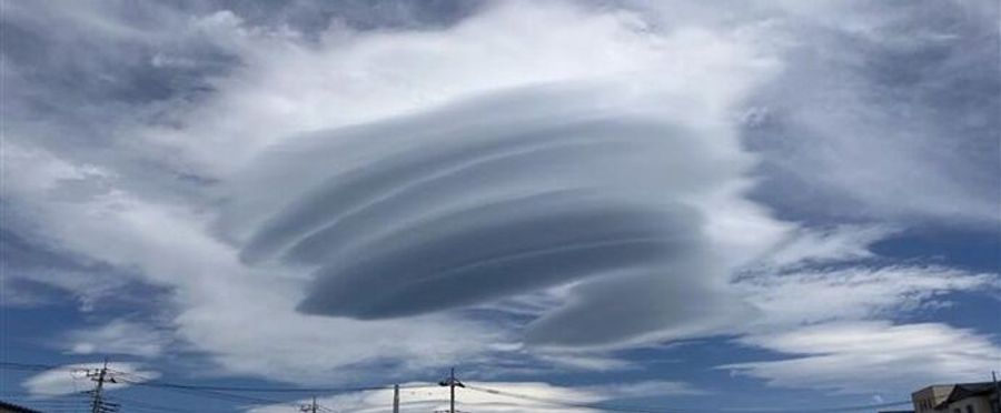 Floating Spectacle in Yamanashi: A Call for Caution Amid Strong Winds