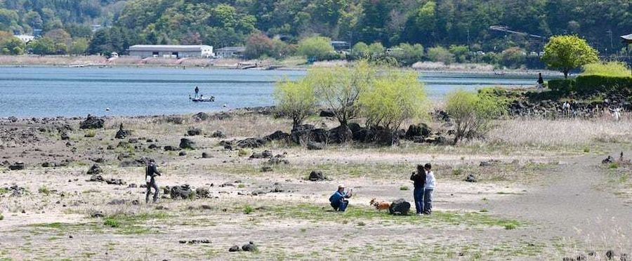 Revealing the Hidden Depths: Lake Kawaguchi Dries Up