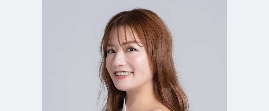 Beloved Star Hiroko Anzai Reveals Hidden Struggles with Sudden Hearing Loss