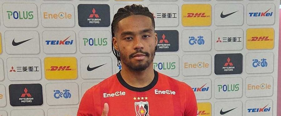 J1 Urawa Player Expresses Apology After Unsporting Gesture to Supporters