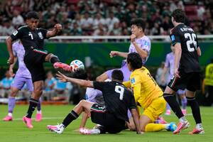 Unexpected Blunder Gifts Decisive Point, South Korea Suffers Defeat