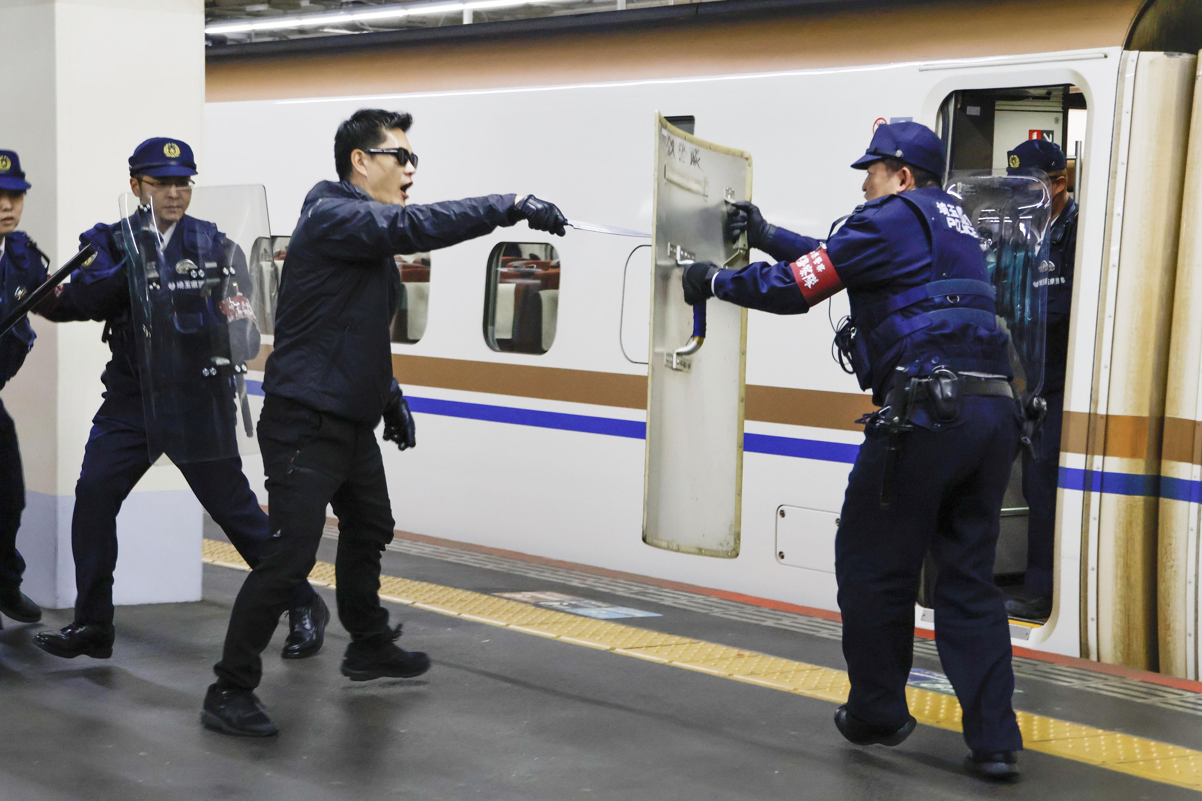Unsettling Incident at Omiya Station: Unidentified Individual Waves Weapon on Shinkansen