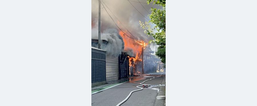 Flames Envelop Historic Sake Brewery 'Echigo Tsurukame'