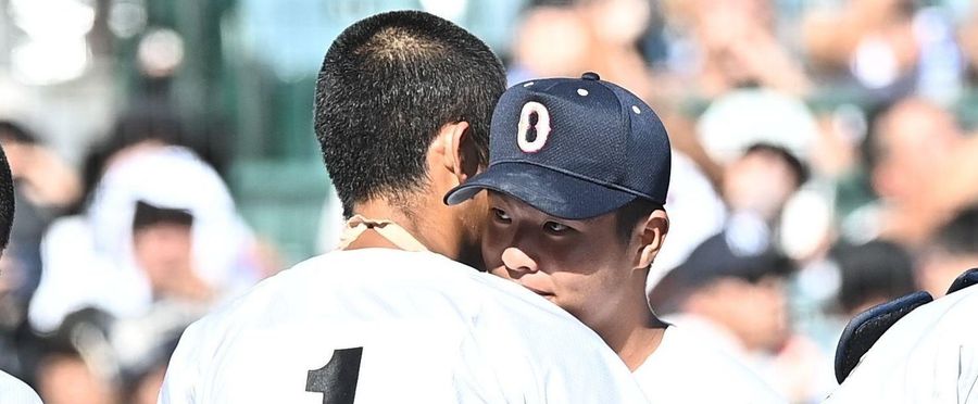 High School Showdown: Sukemitsu of Okinawa Shogaku Embraces Oda of Yokohama