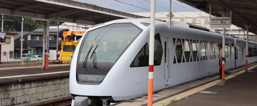 Four Lives Lost in a Tragic Signal Fail on Rails