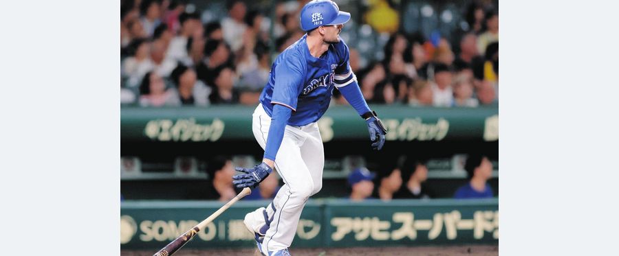 Pitcher Maier's Grand Slam and First Shutout for Chunichi Dragons